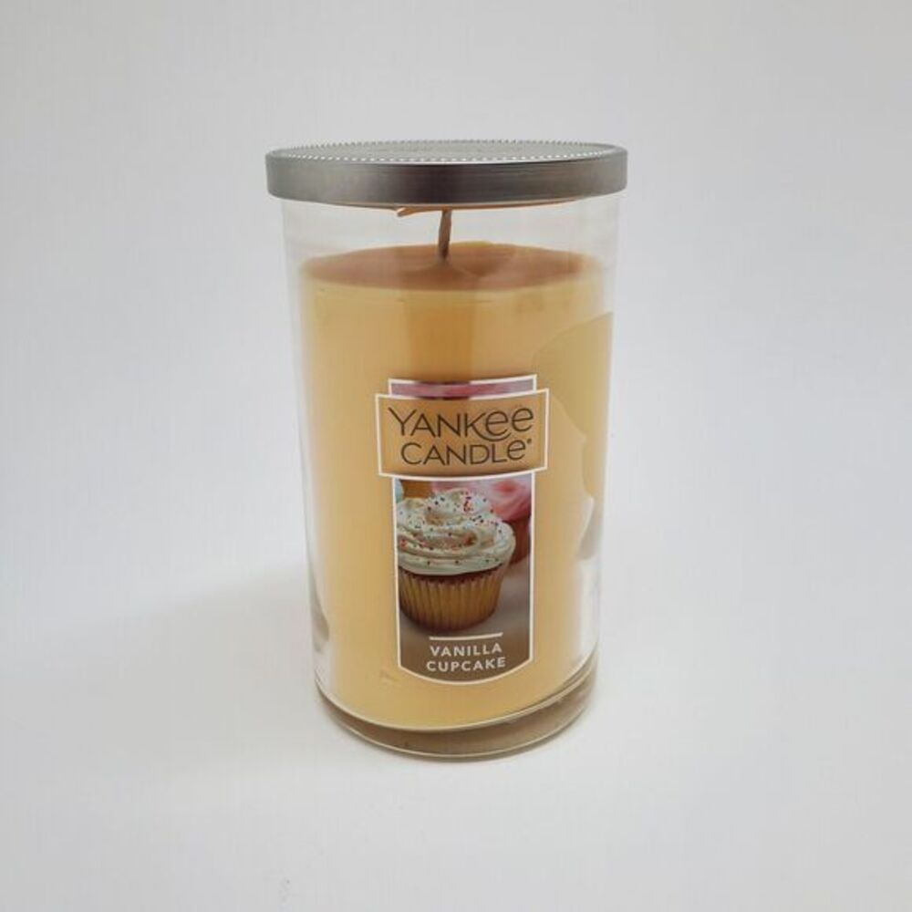 Yankee Candle Vanilla Cupcake 12 oz Scented Tumbler Candle Single Wick with Lid